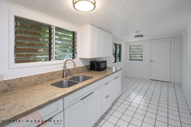 1322 Olino St in Honolulu, HI - Building Photo - Building Photo