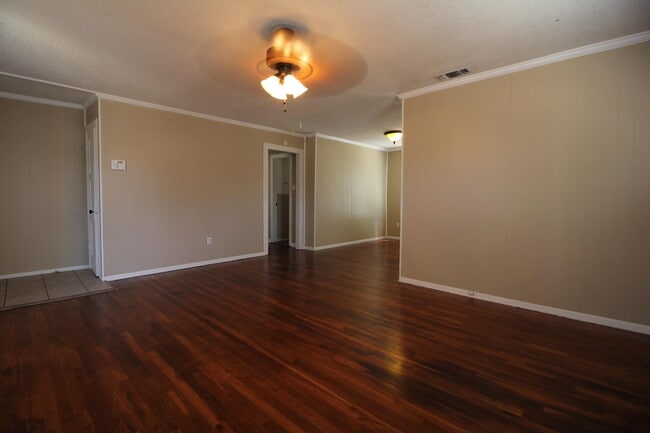 2317 32nd St in Lubbock, TX - Building Photo - Building Photo