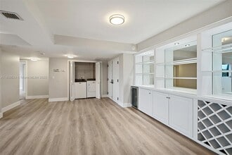 1 Grove Isle Dr, Unit A206 in Miami, FL - Building Photo - Building Photo