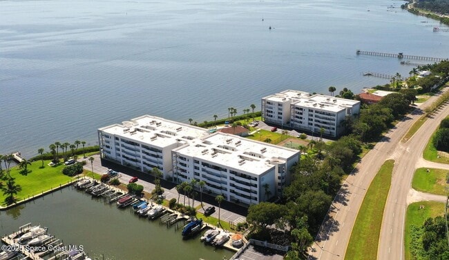 5011 Dixie Hwy NE in Palm Bay, FL - Building Photo - Building Photo