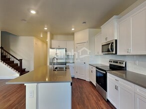1064 S Moorside Ave in Kuna, ID - Building Photo - Building Photo