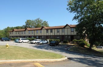 Winston Manor in Decatur, GA - Foto de edificio - Building Photo