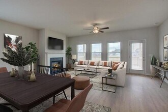 715 Clark Lake Estates Dr in Grayson, GA - Building Photo - Building Photo