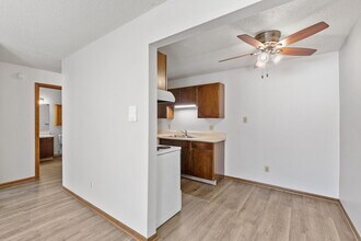 Oak Place Apartments in Kimball, MN - Building Photo - Building Photo