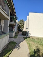 12710 Lakeshore Dr, Unit G in Lakeside, CA - Building Photo - Building Photo