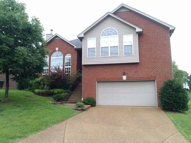 7204 Sugarloaf Dr in Nashville, TN - Foto de edificio