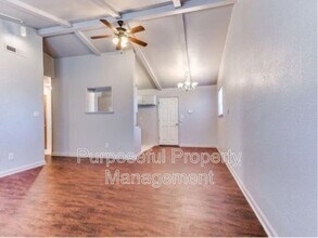 2633 SW 68th St in Oklahoma City, OK - Building Photo - Building Photo