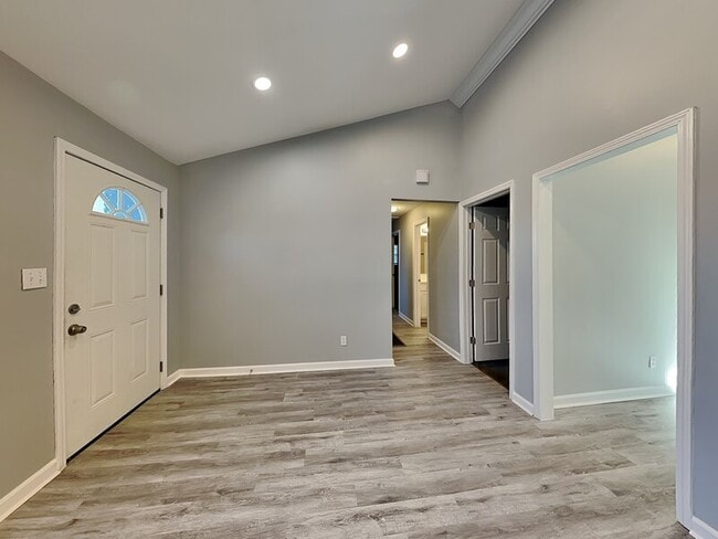 5835 Brenda Dr in Trussville, AL - Foto de edificio - Building Photo