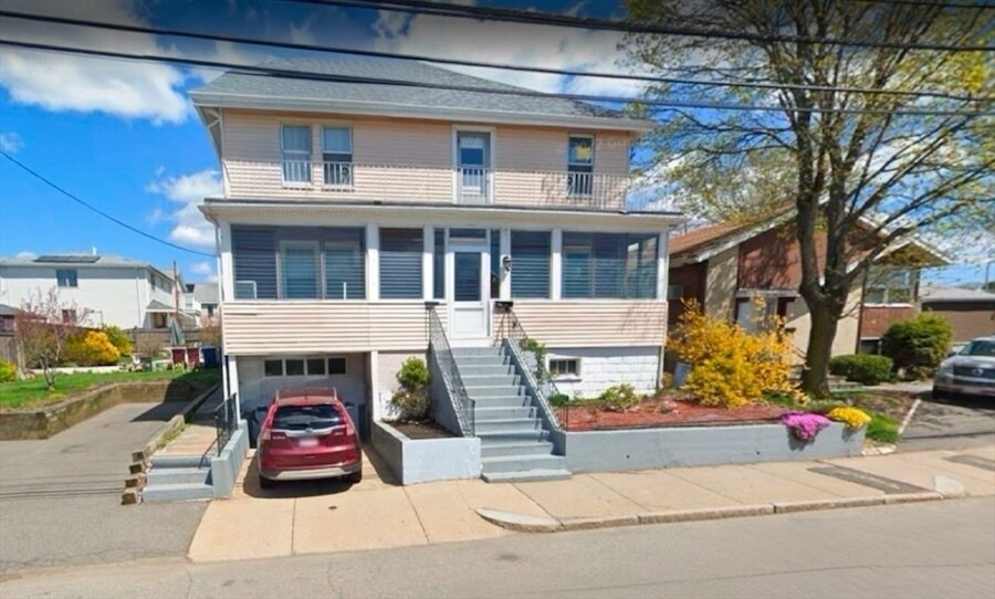 453 Malden St, Unit 1 in Revere, MA - Foto de edificio