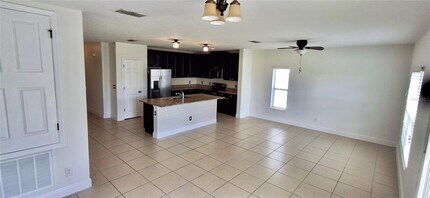 122 Andalusia Loop in Davenport, FL - Building Photo - Building Photo