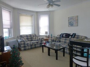 1638 Commonwealth Ave, Unit 12 in Boston, MA - Building Photo - Building Photo