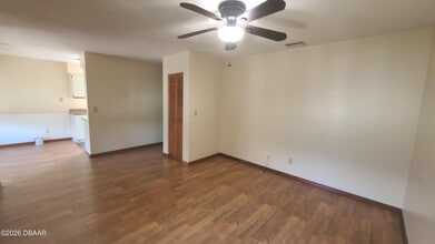 840 Center Ave in Holly Hill, FL - Building Photo - Building Photo