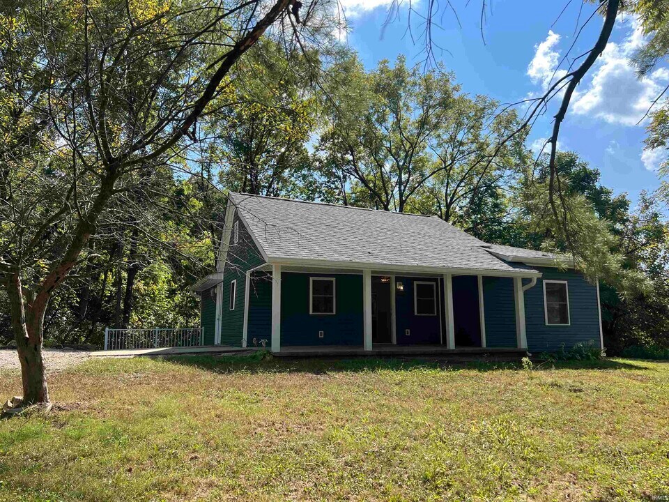328 Freeman Rd in Spencer, IN - Building Photo
