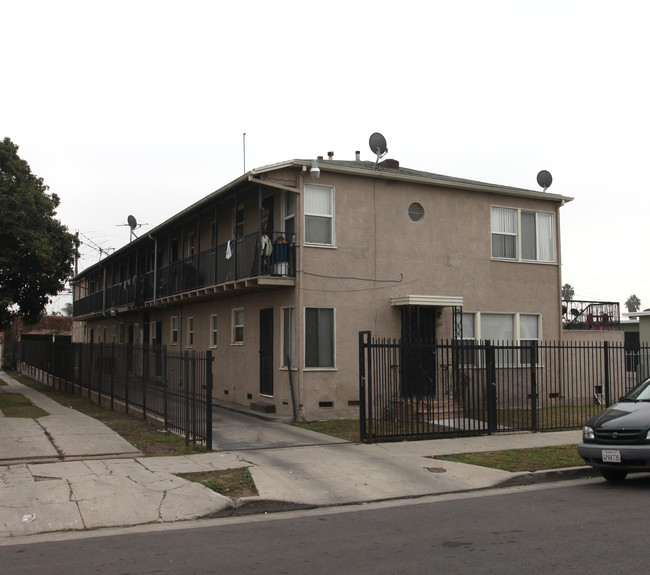 6412-6420 Brynhurst Ave in Los Angeles, CA - Building Photo - Building Photo