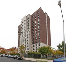 The Shelton in Brooklyn, NY - Building Photo - Building Photo