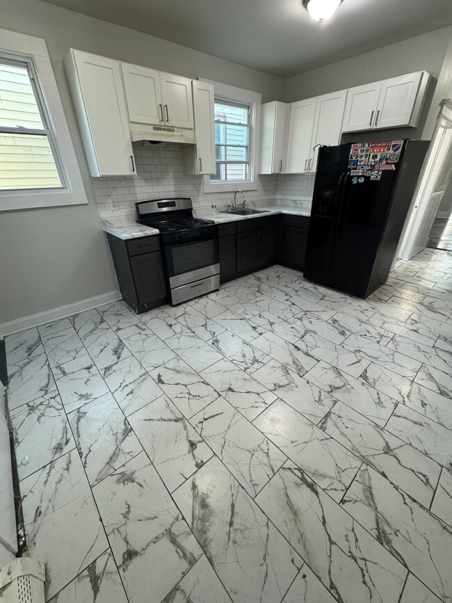 75 Pierce St in Newark, NJ - Building Photo - Building Photo