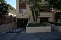 Rosewood III Apartments in Los Angeles, CA - Foto de edificio - Building Photo