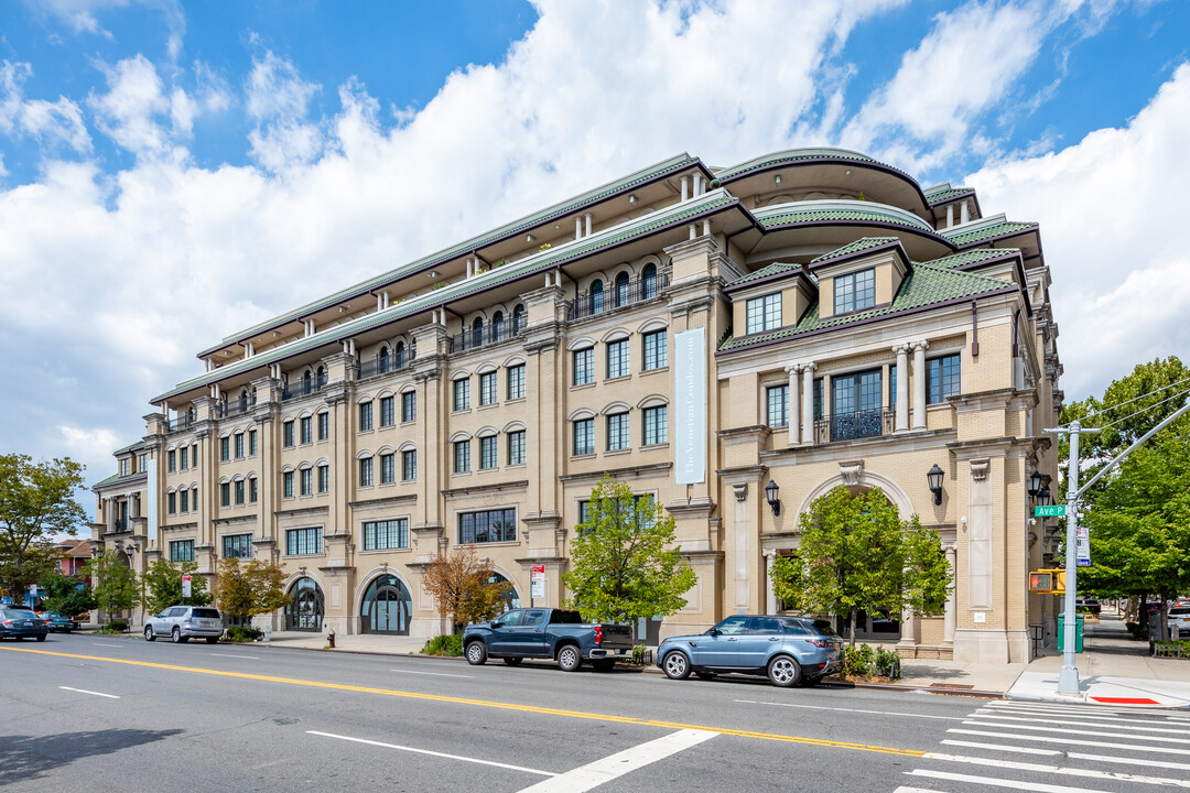 The Venetian in Brooklyn, NY - Building Photo