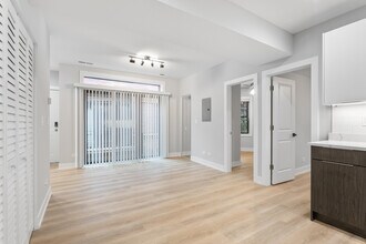 1552 1/2 W Juneway Terrace in Chicago, IL - Building Photo - Building Photo