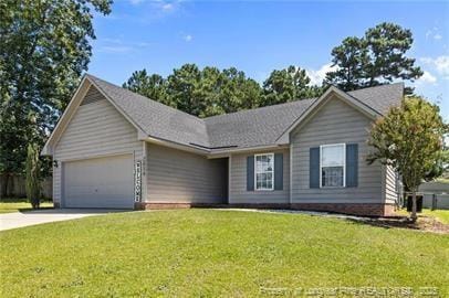 2839 Kilkenny Dr in Raeford, NC - Foto de edificio - Building Photo