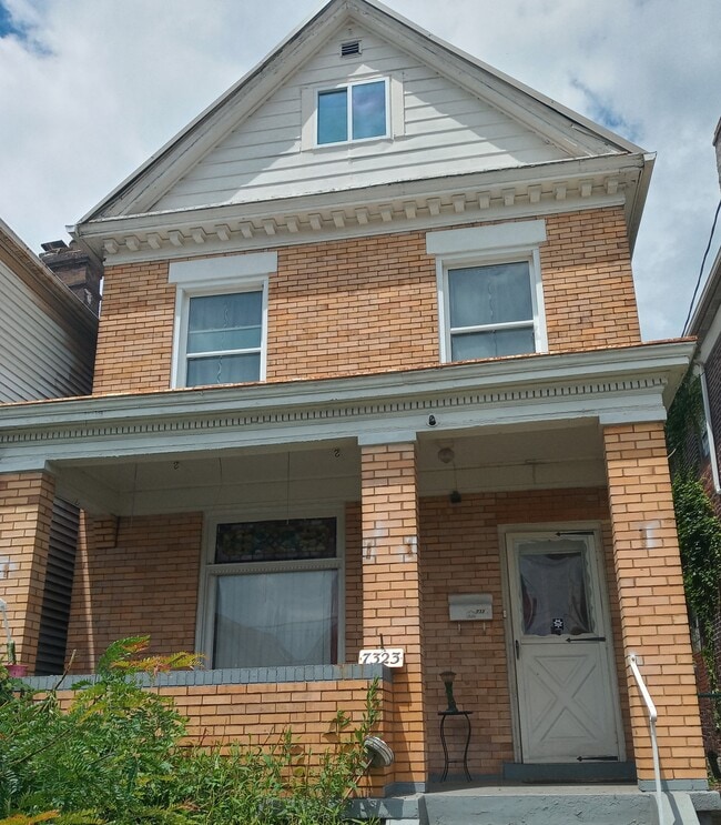 7323 Denniston Ave in Pittsburgh, PA - Building Photo - Building Photo