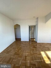 1010 25th St NW in Washington, DC - Building Photo - Building Photo