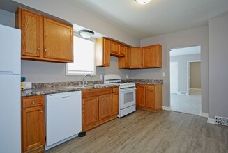 1165 Minnehaha Ave E in St. Paul, MN - Building Photo - Building Photo