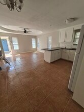 617 DFW Dr, Unit Apt 4 in Edinburg, TX - Building Photo - Building Photo