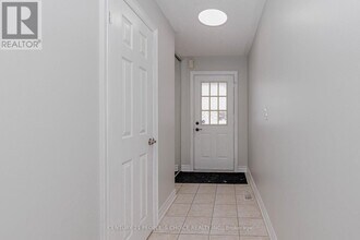 5844 Gant Crescent in Mississauga, ON - Building Photo - Building Photo