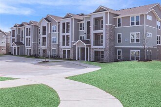 5712 Azle Ave in Fort Worth, TX - Building Photo - Building Photo