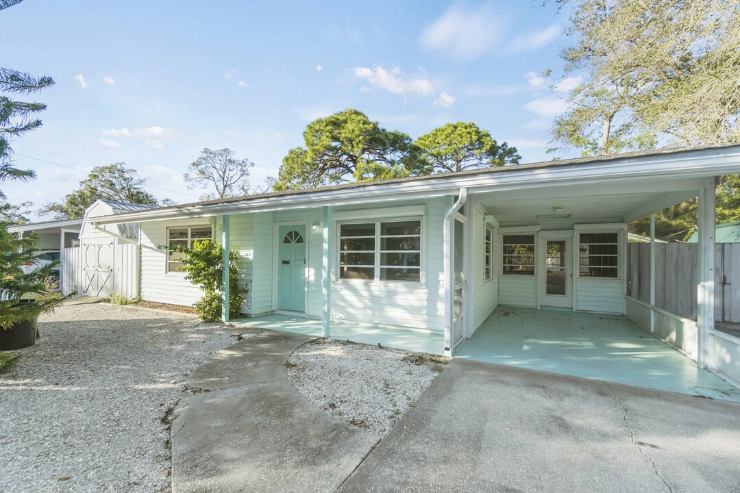 2431 Prospect St in Sarasota, FL - Building Photo