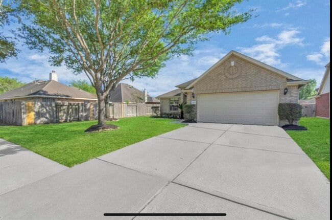 property at 20911 Sage Laurel Ln