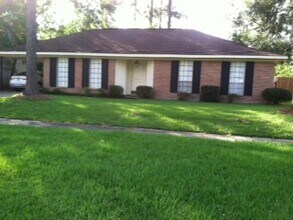 1514 Lakewood Dr in Slidell, LA - Building Photo - Building Photo