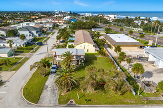 106 Sunrise Ave in Satellite Beach, FL - Building Photo - Building Photo