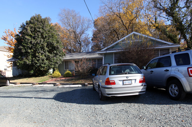 1-7 Amity Ct in Chapel Hill, NC - Building Photo - Building Photo