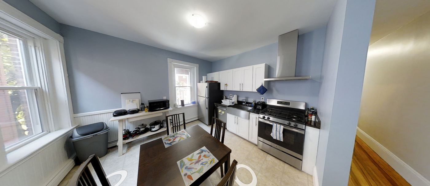 140 Columbia St, Unit 137-2R in Cambridge, MA - Building Photo