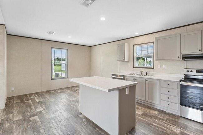 property at 6680 Hidden Oaks Dr