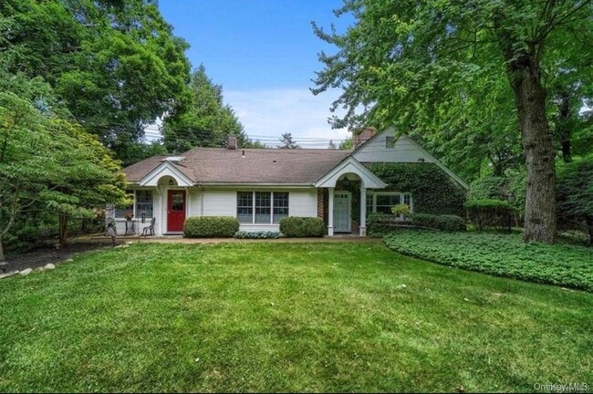 property at 395 N Little Tor Rd