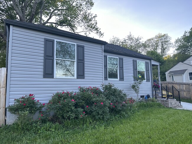 property at 609 Hillview Rd