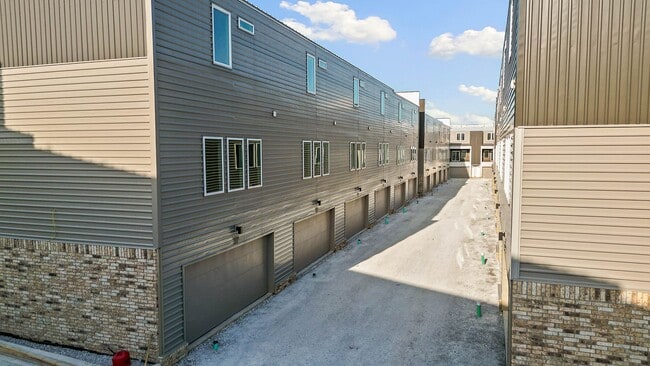 1464 Hendon St in Fayetteville, AR - Foto de edificio - Building Photo