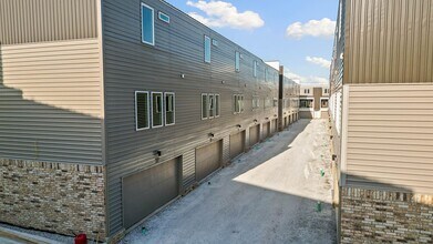 1440 Hendon St in Fayetteville, AR - Foto de edificio - Building Photo