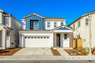 1166 Victorian St in Lincoln, CA - Building Photo