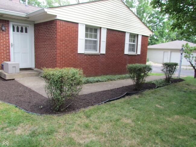 10145 Central Ave in Carmel, IN - Building Photo - Building Photo