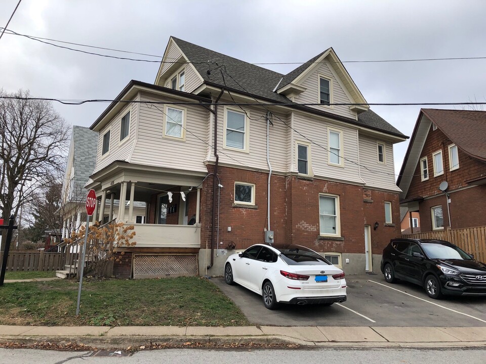 4725 Mcdougall Cres in Niagara Falls, ON - Building Photo