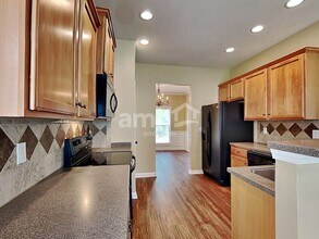 3624 Willow Stone Ln in Wake Forest, NC - Foto de edificio - Building Photo