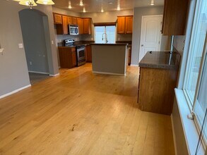 4322 E Arch Dr in Meridian, ID - Foto de edificio - Building Photo