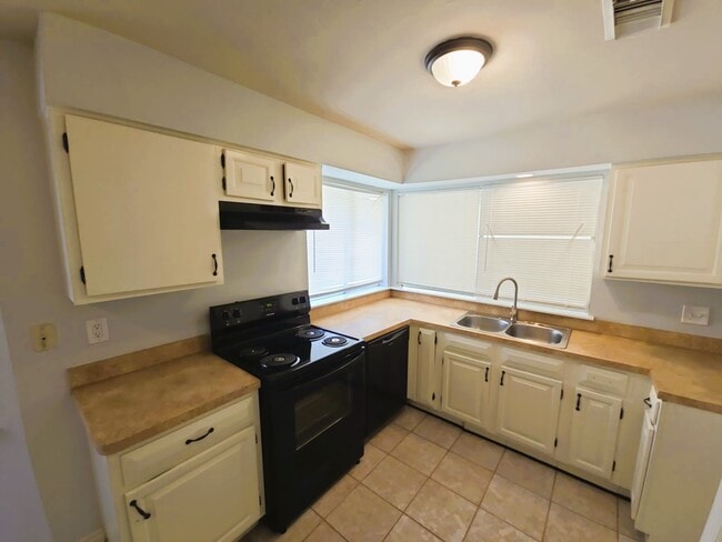 5611 Caldicote St in Humble, TX - Building Photo - Building Photo