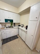 1111 N Victoria Park Rd in Fort Lauderdale, FL - Building Photo - Building Photo