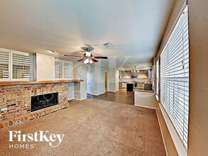23 E Gaslight Pl in Spring, TX - Building Photo - Building Photo