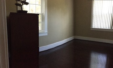 157 Linden Ave in Hampton, VA - Building Photo - Building Photo